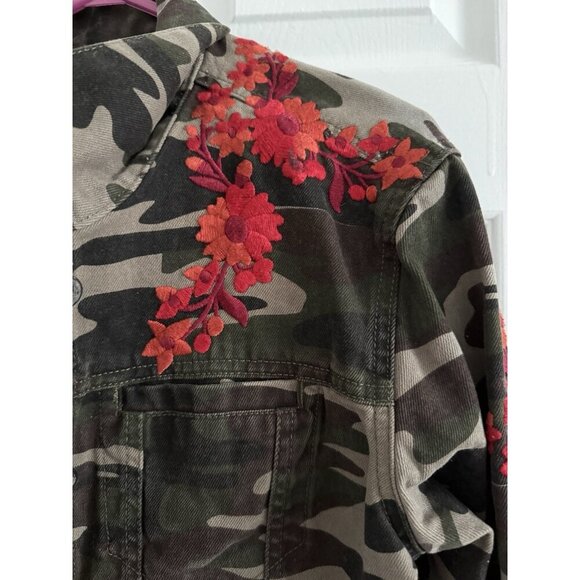 Anthropologie Pilcro Size S Camo Camouflage Embroidered Denim Jacket - Picture 8 of 10